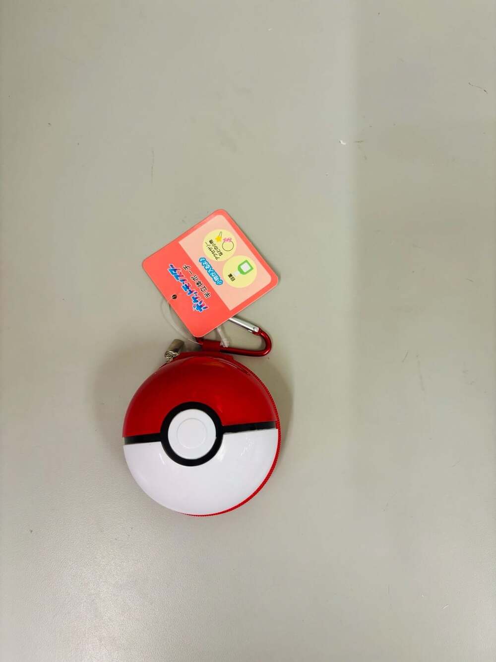 NWT Pokemon Monster Ball Half-Dimensional Pouch with Carabiner